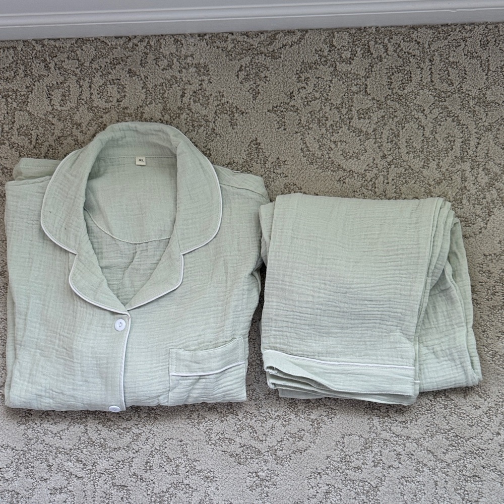 Two piece, Muslim pajamas, lightweight, long sleeve elastic waist